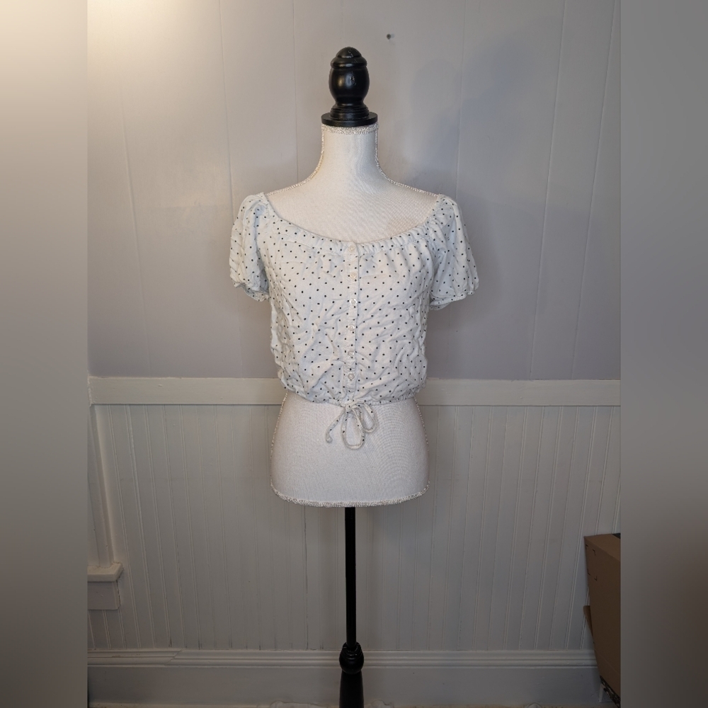 Hollister White Polka Dot Off-Shoulder Crop Top – Size Small - Picture 3 of 9